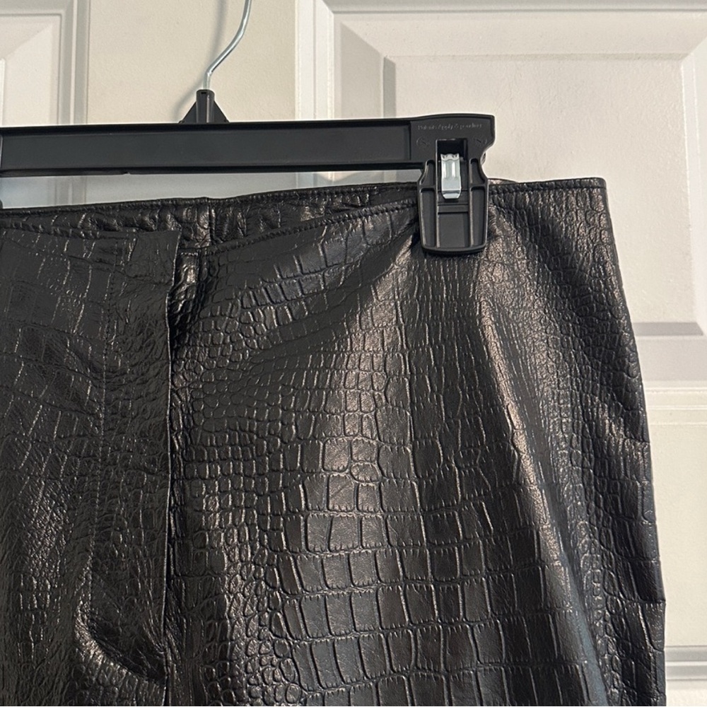 NWOT Victoire Paris Leather Snakeskin Pants size 10 - Picture 2 of 12